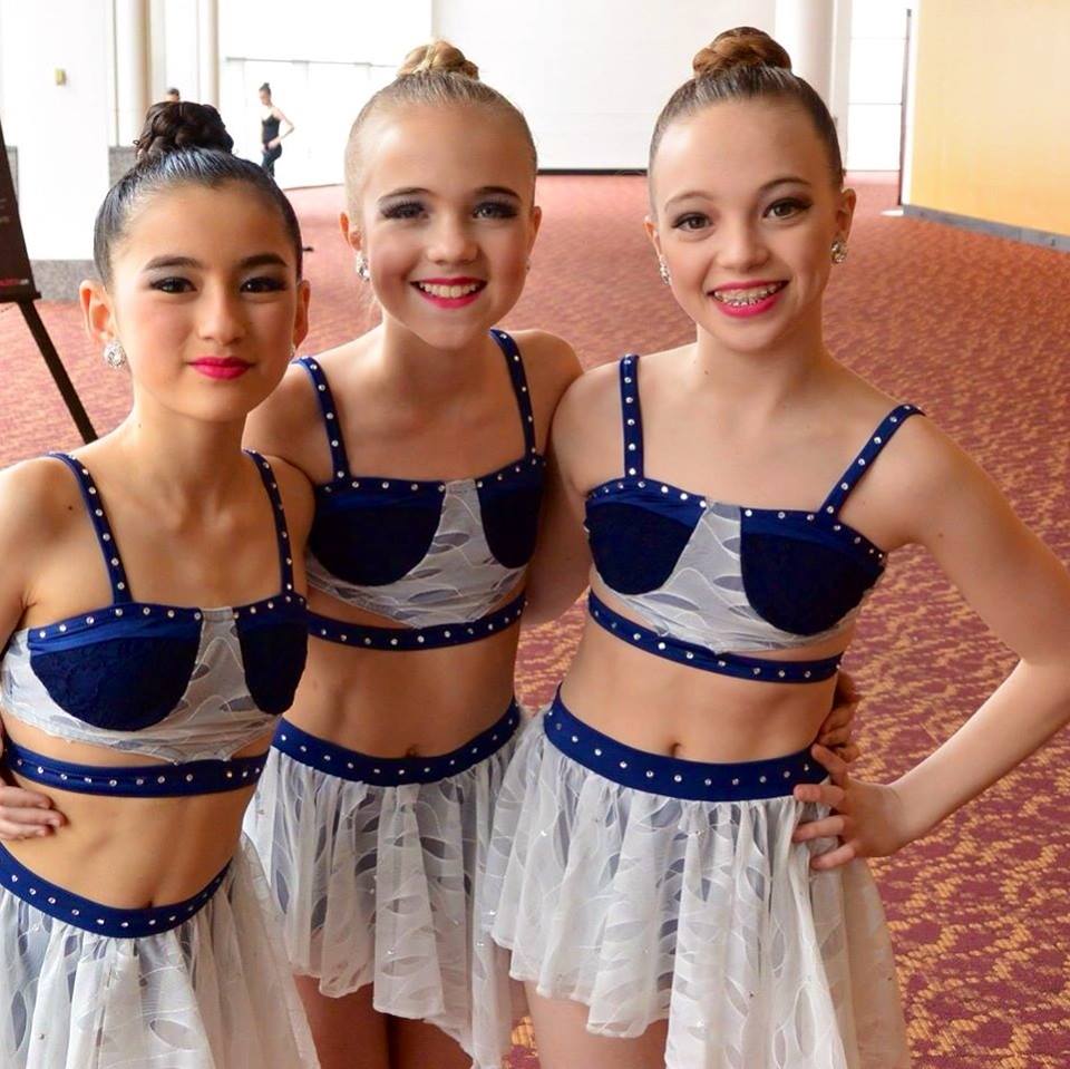 The Pulse Performing Arts Center dancers at a dance convention