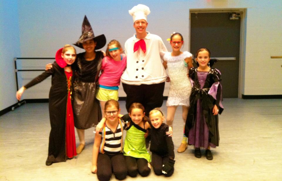 The Pulse Performing Arts Center dancers performing at Studio Spirit