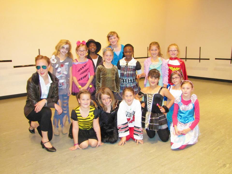 The Pulse Performing Arts Center dancers performing at Studio Spirit